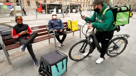 Amazon contraataca a Uber Eats y Glovo