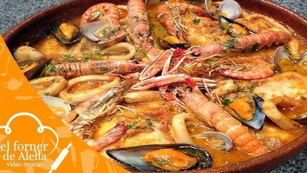 Zarzuela de marisco con galleta María y salsa