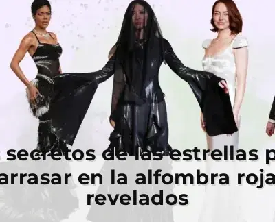 Famosas en la alfombra roja sonriendo