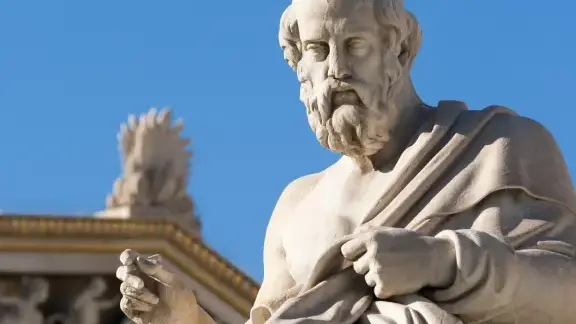 Platón, filósofo, sobre el liderazgo: "Quien no es bueno sirviendo, no será bueno mandando"