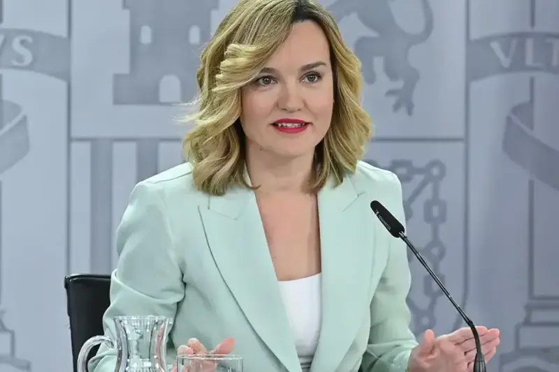 Ministro español en reunión de gabinete