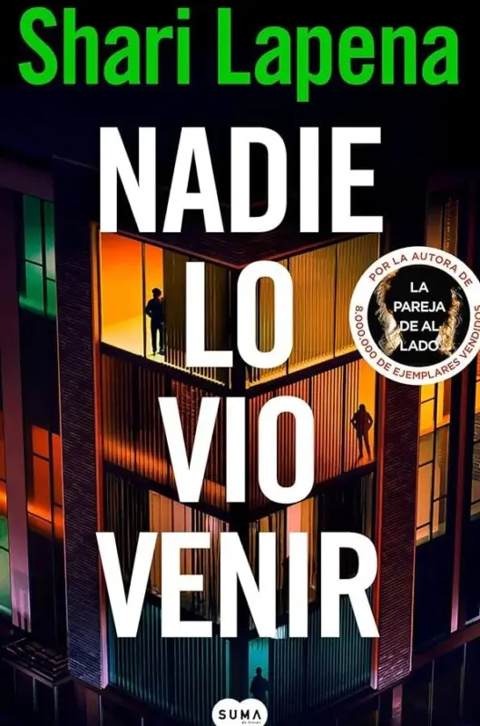 Golpe de raqueta inesperado en partido de tenis